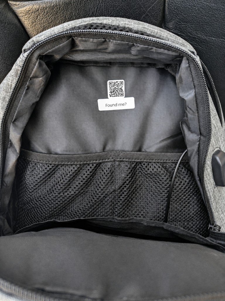 School bag with a Givli QR label